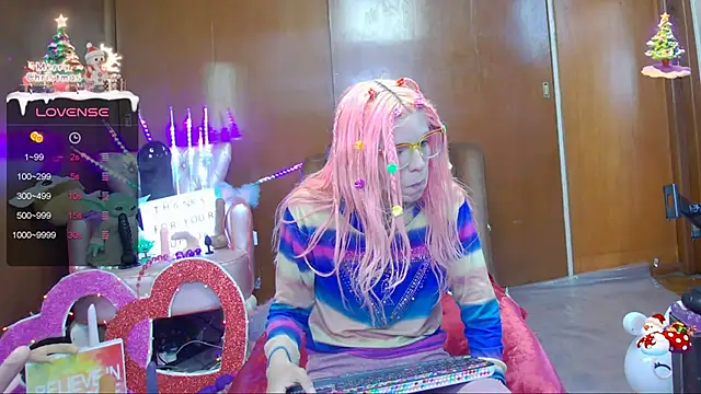 Skinygirl online show from 12, 1, 2025