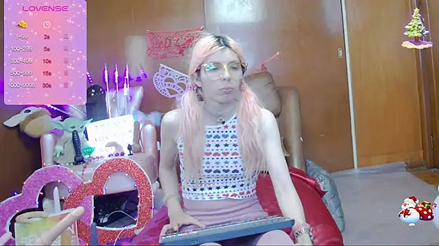 Skinygirl online show from 3, 3, 2025