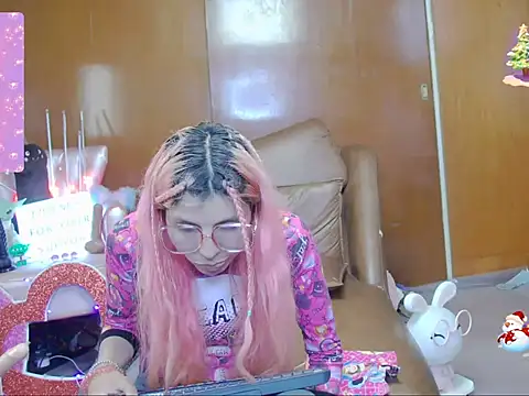 Skinygirl online show from 12, 10, 2025