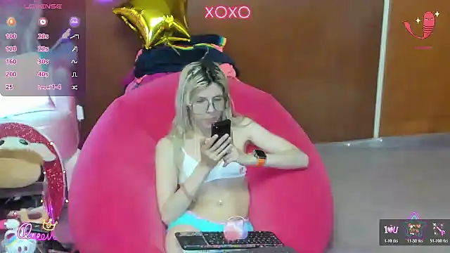 Snapshot of Skinygirl chatting on 24, 7, 2026 Skinygirl online show from 24, 7, 2026