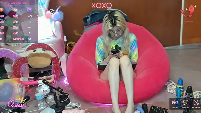 Snapshot of Skinygirl chatting on 27, 7, 2026 Skinygirl online show from 27, 7, 2026