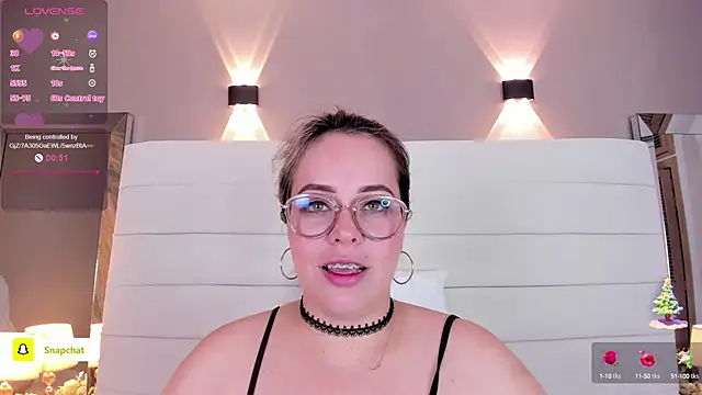 Snapshot of Charlotte93_ chatting on 14, 1, 2025 Charlotte93 online show from 14, 1, 2025