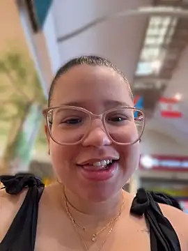 Snapshot of Lucyklein2022 chatting on 13, 6, 2026 Lucyklein2022 online show from 13, 6, 2026