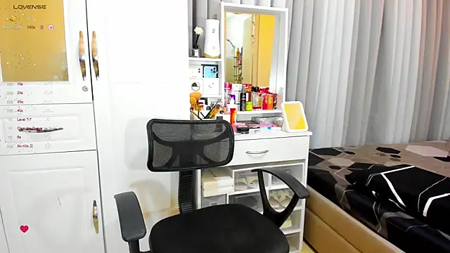 FuckDollNicky online show from 21, 12, 2024