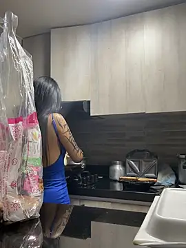 vaness weet online show from 27, 1, 2025