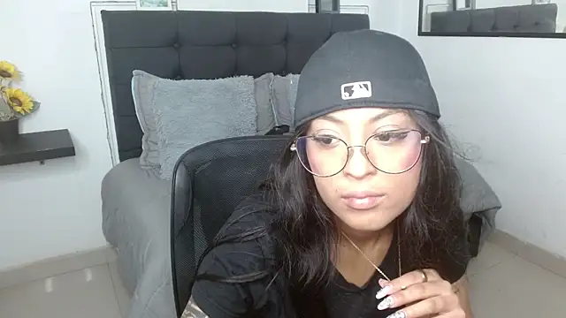 vaness weet online show from 15, 9, 2025