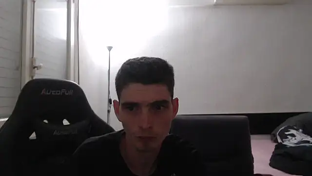 Snapshot of OnlySolovicio chatting on 29, 10, 2025 OnlySolovicio online show from 29, 10, 2025