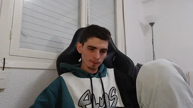 Snapshot of OnlySolovicio chatting on 3, 11, 2025 OnlySolovicio online show from 3, 11, 2025