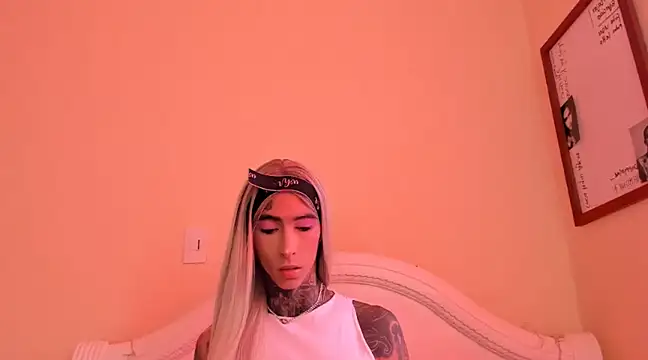 Snapshot of drippyorlovee chatting on 15, 1, 2025 drippyorlovee online show from 15, 1, 2025