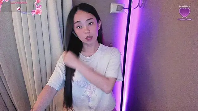 Snapshot of MissAyaCollins chatting on 7, 3, 2025 MissAyaCollins online show from 7, 3, 2025