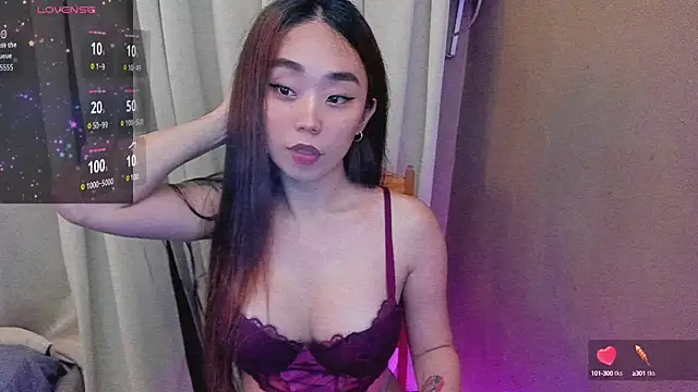 Snapshot of MissAyaCollins chatting on 4, 10, 2025 MissAyaCollins online show from 4, 10, 2025