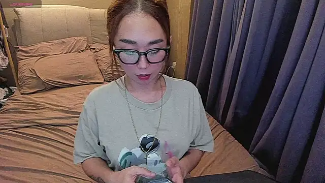 Snapshot of MissAyaCollins chatting on 15, 12, 2025 MissAyaCollins online show from 15, 12, 2025