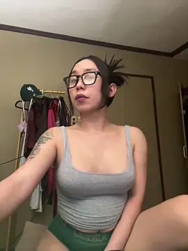 MissAyaCollins online show from 6, 4, 2026