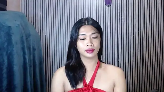 Snapshot of Maria-Moore chatting on 12, 10, 2025 Maria-Moore online show from 12, 10, 2025