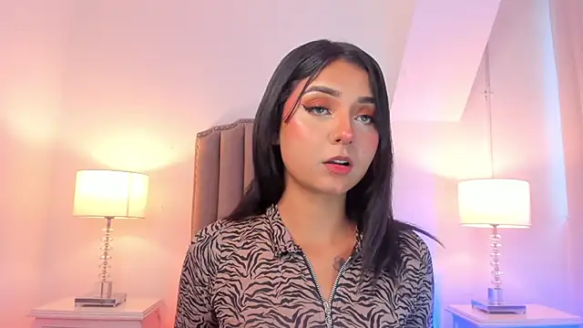 Snapshot of Emma_Torres__ chatting on 16, 1, 2025 Emma Torres online show from 16, 1, 2025