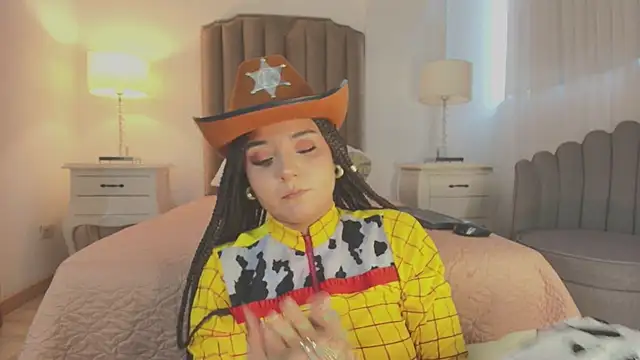 Snapshot of Emma_Torres__ chatting on 15, 11, 2025 Emma Torres online show from 15, 11, 2025