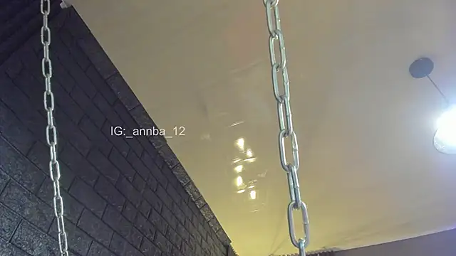 Snapshot of annie_barozzi chatting on 15, 12, 2025 annie barozzi online show from 15, 12, 2025