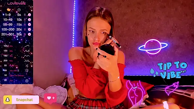 Snapshot of madina_taher chatting on 18, 1, 2025 madina taher online show from 18, 1, 2025