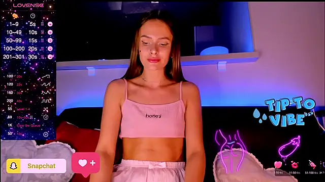 Snapshot of madina_taher chatting on 16, 2, 2025 madina taher online show from 16, 2, 2025