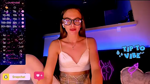 Snapshot of madina_taher chatting on 17, 2, 2025 madina taher online show from 17, 2, 2025