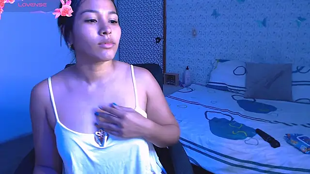 Snapshot of caylinhot7 chatting on 1, 2, 2025 caylinhot7 online show from 1, 2, 2025