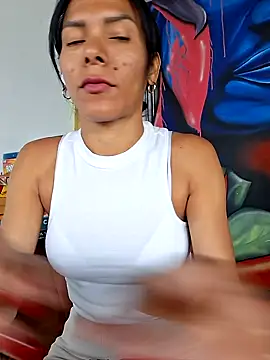 Snapshot of Doll_Loren chatting on 4, 2, 2025 Doll Loren online show from 4, 2, 2025