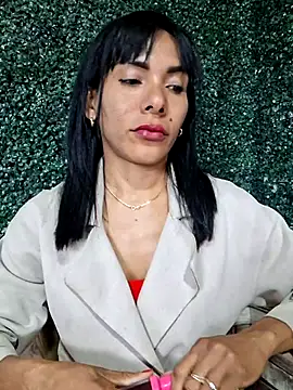 Snapshot of Doll_Loren chatting on 8, 3, 2025 Doll Loren online show from 8, 3, 2025