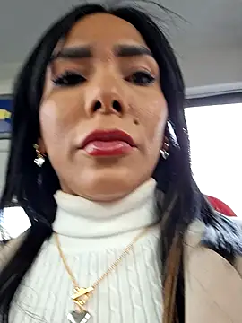 Snapshot of Doll_Loren chatting on 11, 9, 2025 Doll Loren online show from 11, 9, 2025