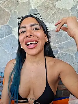 Snapshot of Doll_Loren chatting on 20, 6, 2026 Doll Loren online show from 20, 6, 2026