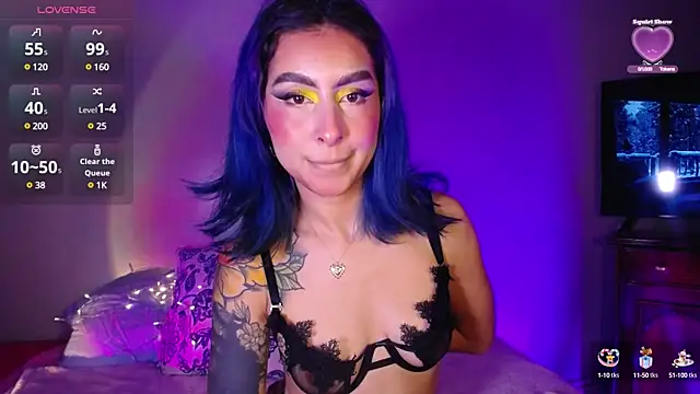 Snapshot of Cinamoonn chatting on 8, 1, 2025 Cinamoonn online show from 8, 1, 2025