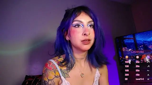 Snapshot of Cinamoonn chatting on 19, 1, 2025 Cinamoonn online show from 19, 1, 2025