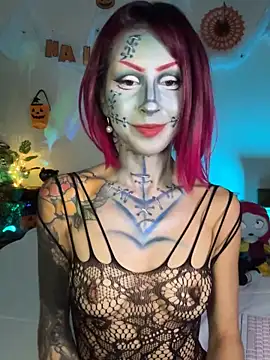 Snapshot of Cinamoonn chatting on 25, 10, 2025 Cinamoonn online show from 25, 10, 2025