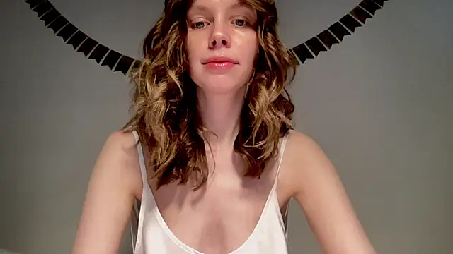 Snapshot of Nikki_Mimimi chatting on 3, 1, 2025 Nikki Mimimi online show from 3, 1, 2025
