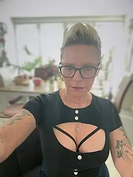 Snapshot of German_Milf chatting on 17, 2, 2025 German Milf online show from 17, 2, 2025