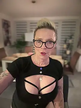 Snapshot of German_Milf chatting on 17, 2, 2025 German Milf online show from 17, 2, 2025