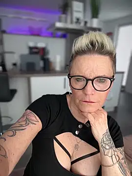 Snapshot of German_Milf chatting on 25, 2, 2025 German Milf online show from 25, 2, 2025