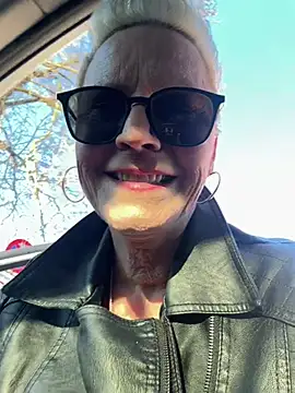 Snapshot of German_Milf chatting on 18, 3, 2025 German Milf online show from 18, 3, 2025