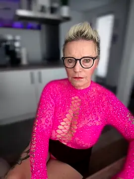 Snapshot of German_Milf chatting on 8, 10, 2025 German Milf online show from 8, 10, 2025