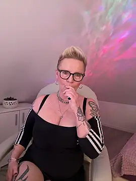 Snapshot of German_Milf chatting on 1, 3, 2026 German Milf online show from 1, 3, 2026