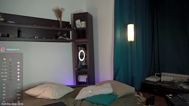 VIktorSecret online show from 14, 10, 2025