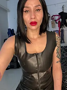 Snapshot of mylatexpleasure chatting on 27, 7, 2026 mylatexpleasure online show from 27, 7, 2026