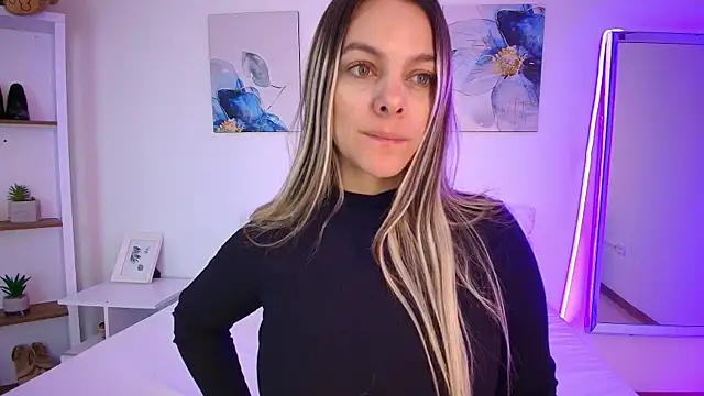 Snapshot of Isabella_Harley chatting on 15, 7, 2026 Isabella Harley online show from 15, 7, 2026