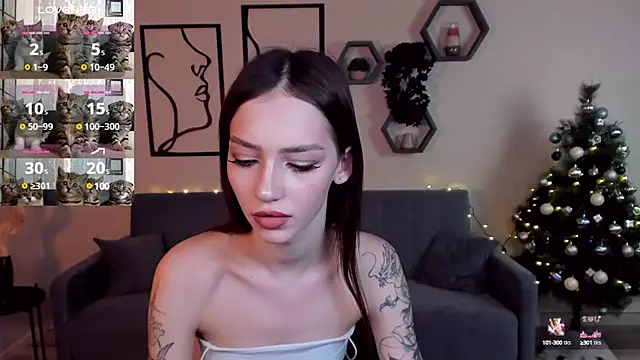 Snapshot of SophieCatty chatting on 18, 12, 2024 SophieCatty online show from 18, 12, 2024