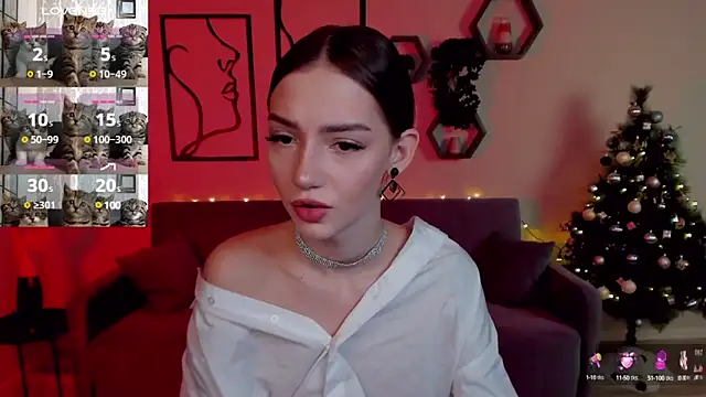 Snapshot of SophieCatty chatting on 30, 12, 2024 SophieCatty online show from 30, 12, 2024