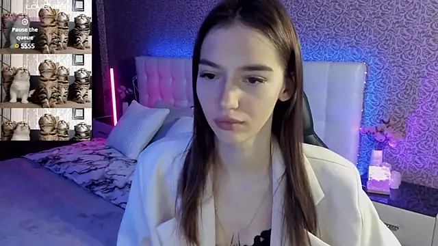 Snapshot of SophieCatty chatting on 3, 3, 2025 SophieCatty online show from 3, 3, 2025