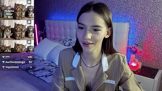 Snapshot of SophieCatty chatting on 7, 3, 2025 SophieCatty online show from 7, 3, 2025