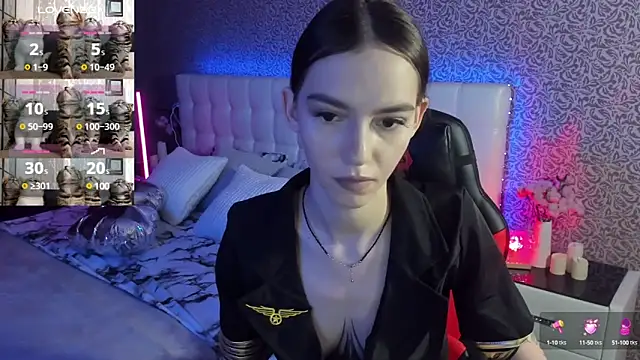 Snapshot of SophieCatty chatting on 10, 3, 2025 SophieCatty online show from 10, 3, 2025