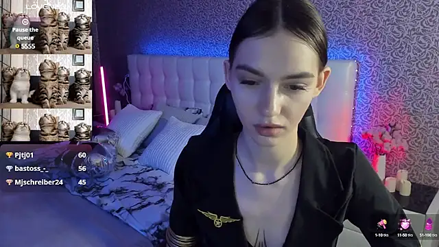 Snapshot of SophieCatty chatting on 10, 3, 2025 SophieCatty online show from 10, 3, 2025