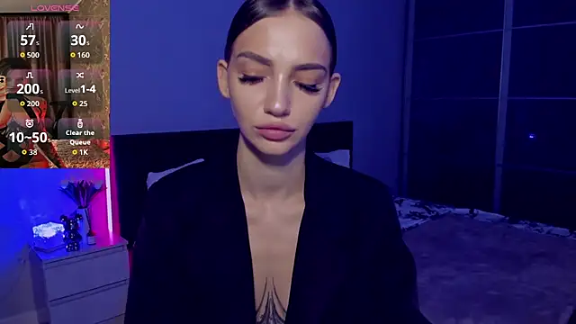 Snapshot of SophieCatty chatting on 14, 10, 2025 SophieCatty online show from 14, 10, 2025