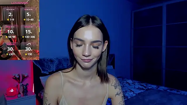 Snapshot of SophieCatty chatting on 2, 11, 2025 SophieCatty online show from 2, 11, 2025